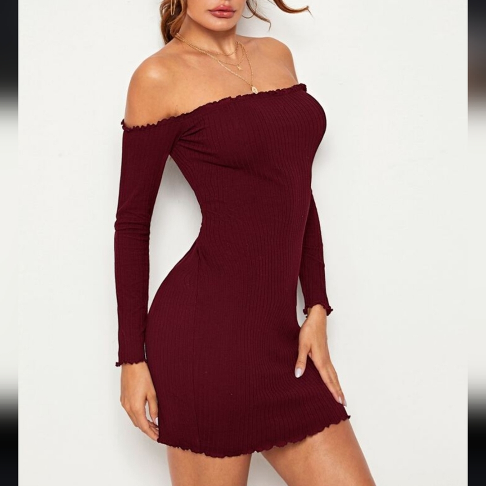 Maroon wine ribbed bodycon mini dress cold shoulder size Medium